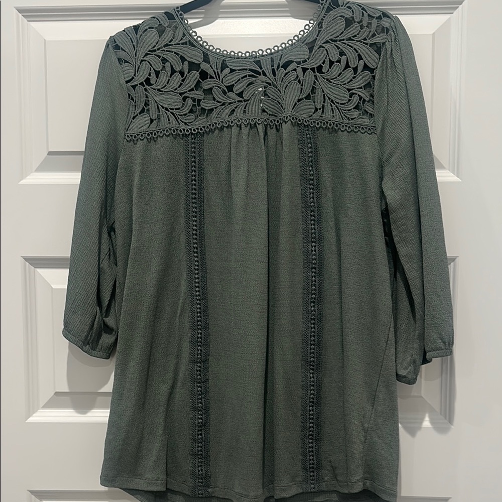 Absolutely Famous Green Embellished 3/4 Sleeve Blouse
